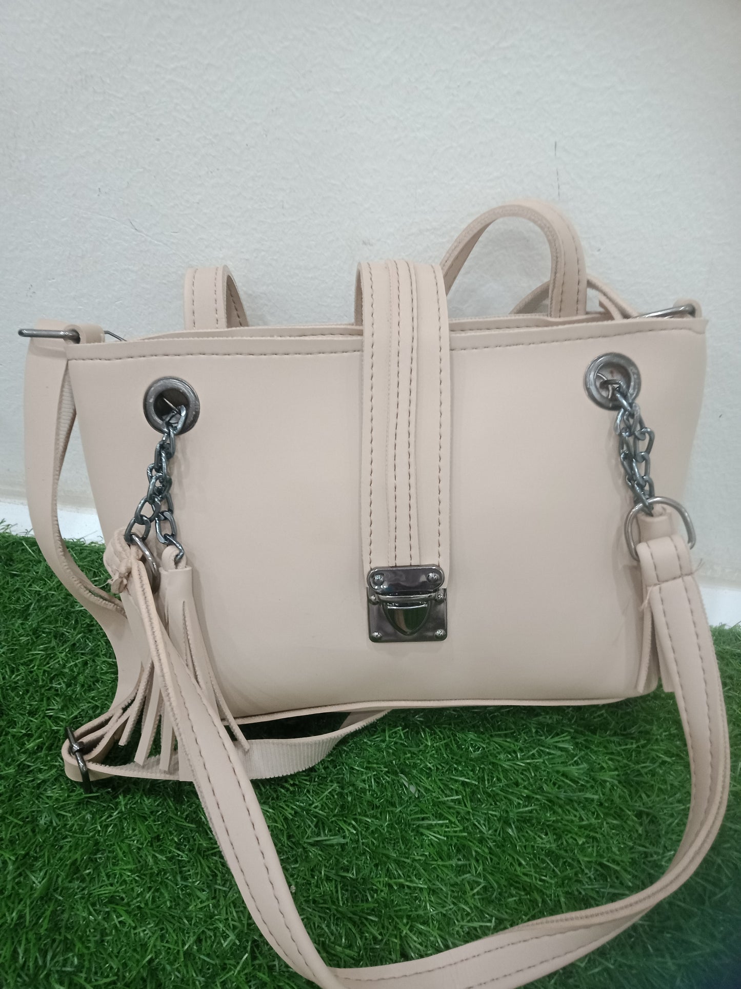 Hand bag