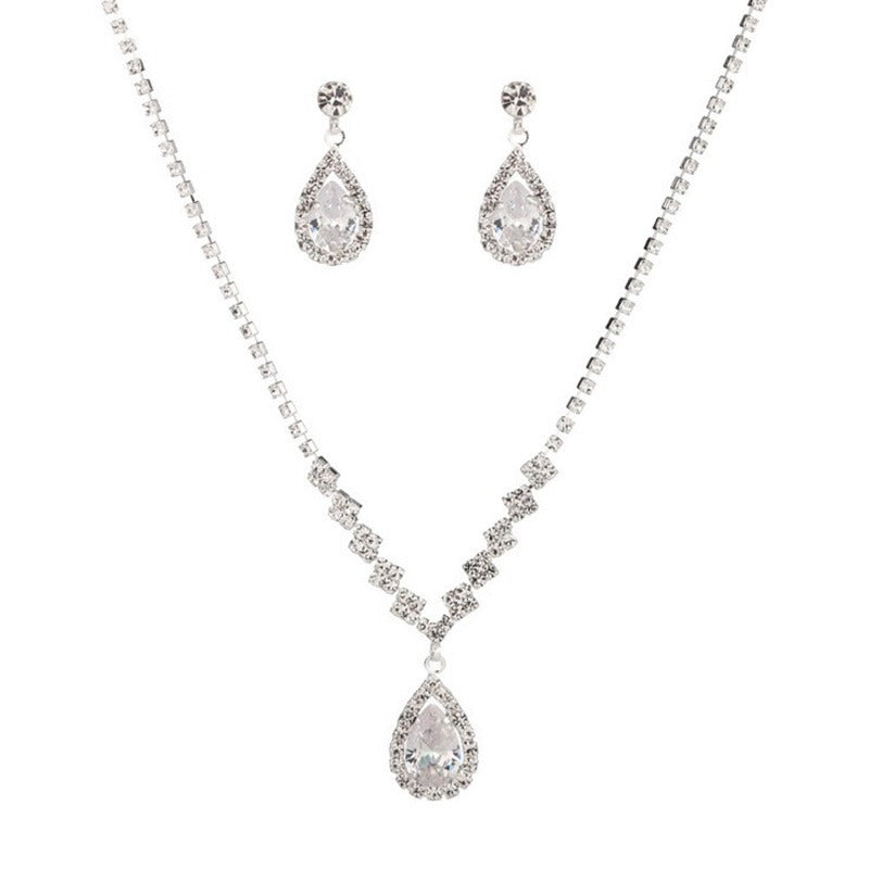 Vintage Crystal Waterdrop Pendant Necklace