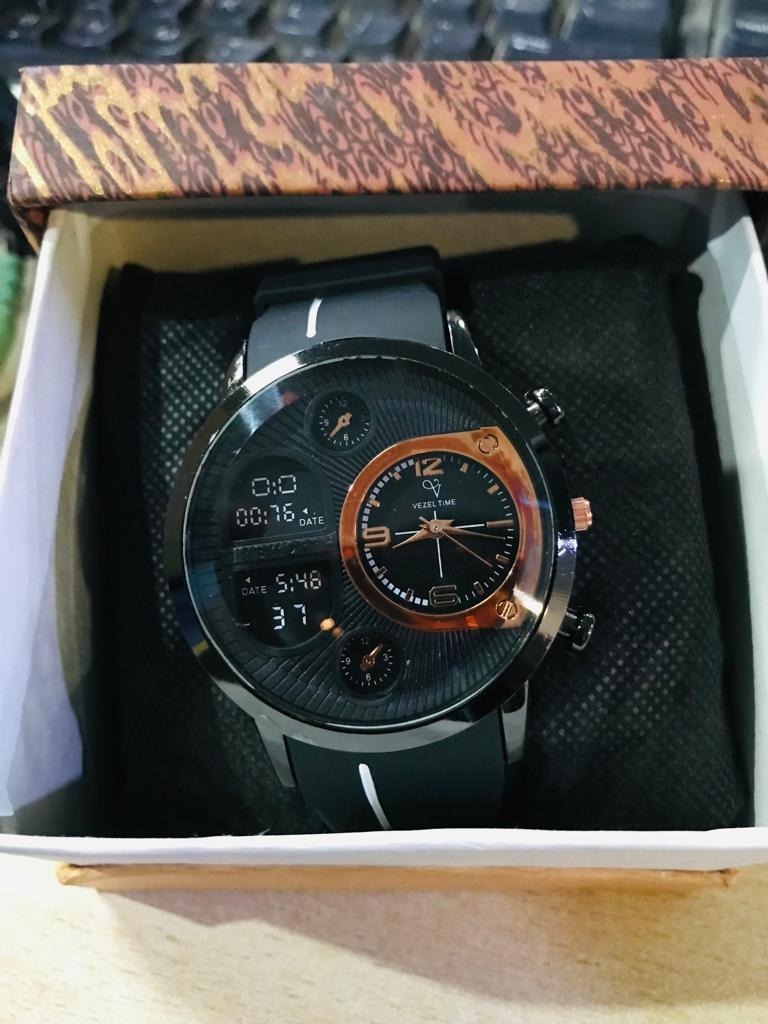 Time Worth Stylish Rubber Strap Watch