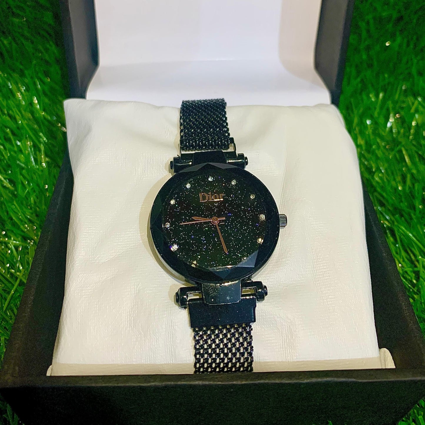 Graceful Glimmer Magnetic Wrist Watch